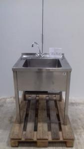 Handwaschbecken klein (nur für Kaltes Wasser).jpg